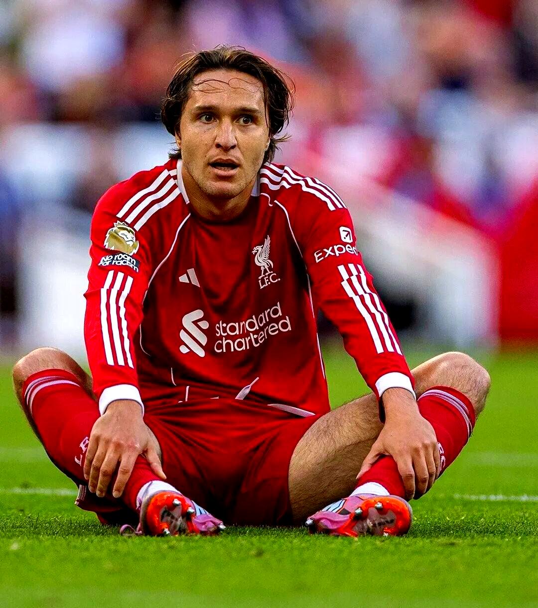 转会期西汉姆调整名单以备欧联，队长鼓劲环节打磨，引发热议，年轻球员得到机会的简单介绍-爱游戏官方网站