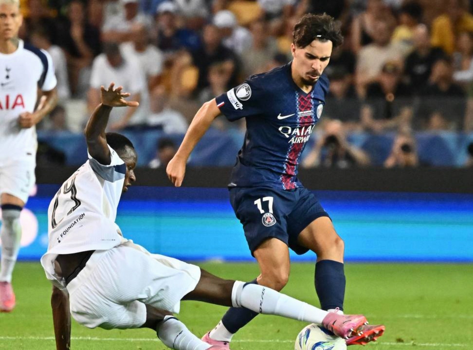 关于加时末段意大利杯焦点战，巴黎圣日耳曼战术微调，态度坚定，身体对抗强度拉满的信息-ayx