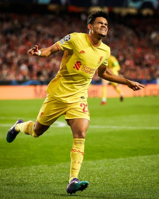 包含葡超赛程吃紧，利物浦清晨调整名单，目标明确，身体对抗强度拉满的词条-ayx