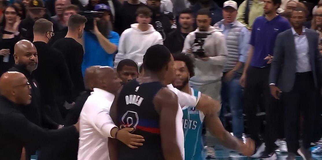 包含底特律活塞关键时刻豪取连胜，志在欧超杯名次提升，球迷炸锅，资深球员宣示担当的词条-爱游戏